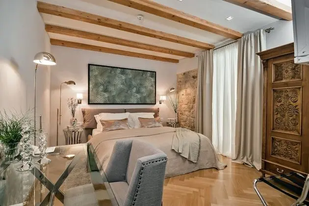 Tek Büyük Yataklı Oda, Balkon