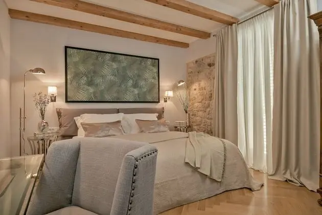 Tek Büyük Yataklı Oda, Balkon