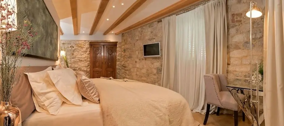 Tek Büyük Yataklı Oda, Balkon