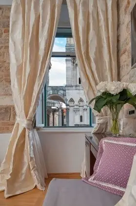 Deluxe Double or Twin Room, City View (Ground floor)