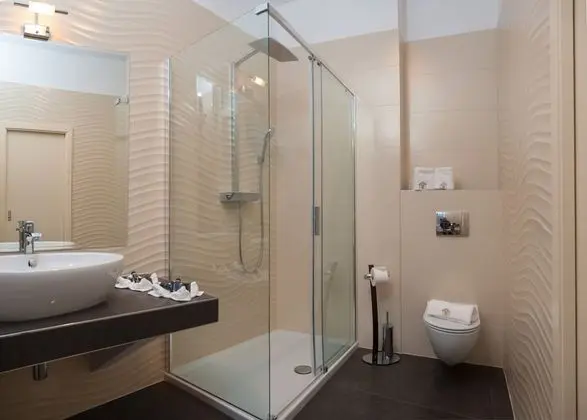 Superior Tek Büyük veya İki Ayrı Yataklı Oda