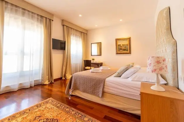 Deluxe Double Room - Seaview & Balcony