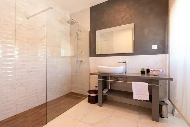 Deluxe Double Room - Seaview & Balcony