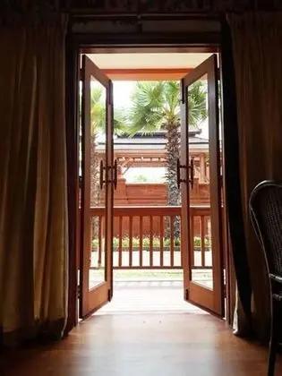 Grand Deluxe