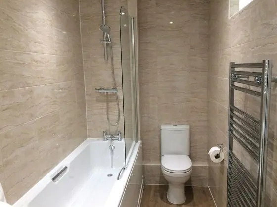 Deluxe Tek Büyük veya İki Ayrı Yataklı Oda, Banyolu/Duşlu