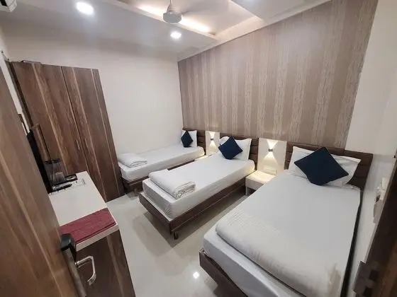 Deluxe Üç Kişilik Oda