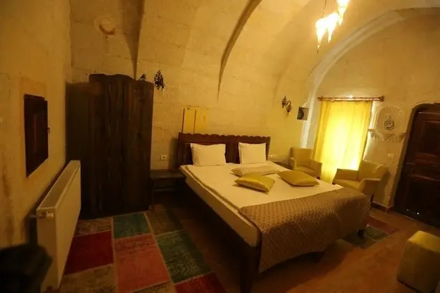 Basic Stone Room, Bahçe Manzaralı, Büyük Yataklı