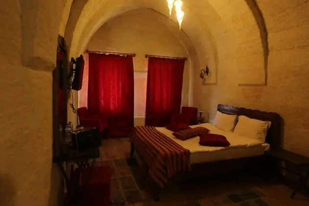 Basic Stone Room, Bahçe Manzaralı, Büyük Yataklı