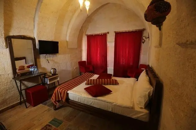 Basic Stone Room, Bahçe Manzaralı, Büyük Yataklı