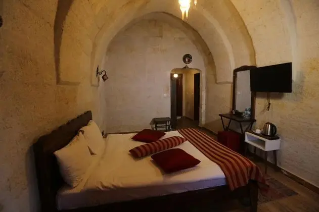 Basic Stone Room, Bahçe Manzaralı, Büyük Yataklı