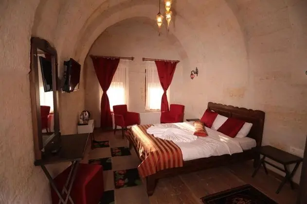 Basic Stone Room, Bahçe Manzaralı, Büyük Yataklı