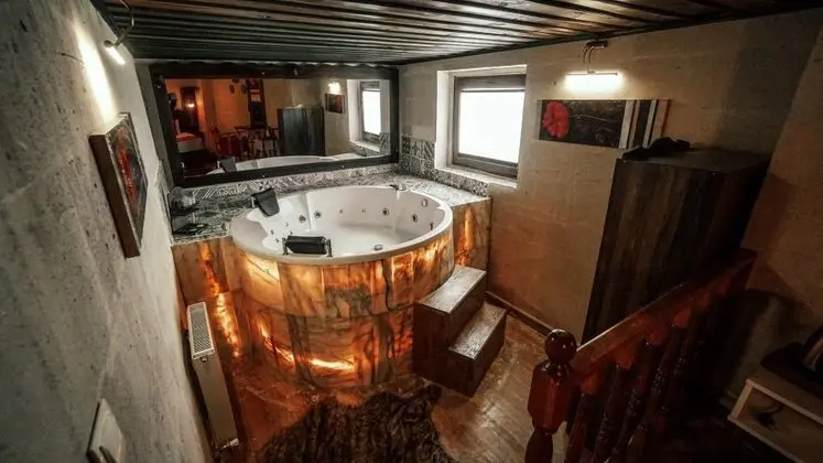 Jakuzili Deluxe Oda, Vadi veya Bahçe Manzaralı, Jakuzili