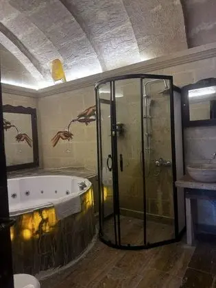 Jakuzili Deluxe Oda, Vadi veya Bahçe Manzaralı, Jakuzili