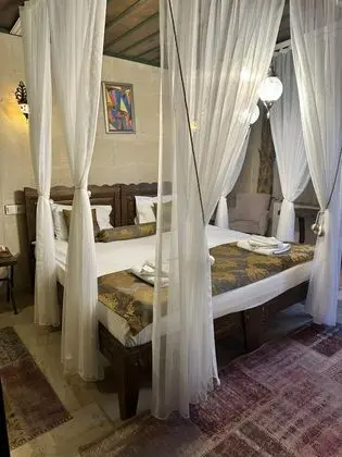 Suite, Vadi Manzaralı, Jakuzili
