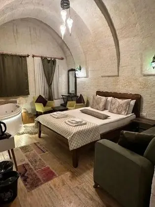 Suite, Vadi Manzaralı, Jakuzili