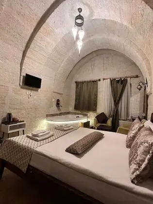 Suite, Vadi Manzaralı, Jakuzili