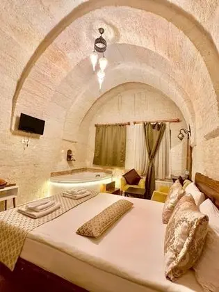 Suite, Vadi Manzaralı, Jakuzili