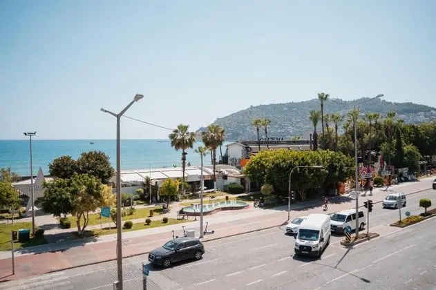 Comfort Oda, Deniz Manzaralı, Balkon veya Teraslı