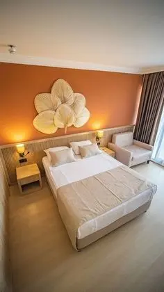Deluxe Üç Kişilik Oda, Deniz Manzaralı, Plaj Kenarı