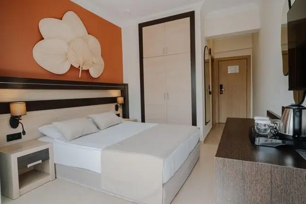 Standart Oda, Deniz Manzaralı, Balkonlu