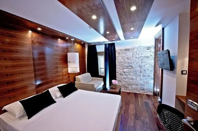 Deluxe Dört Kişilik Oda