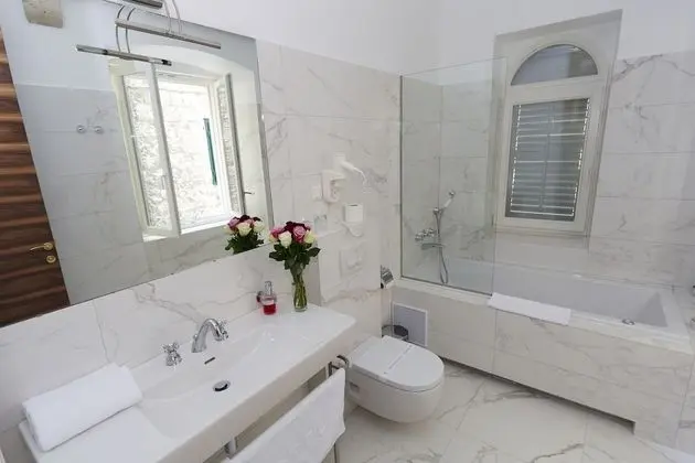 Deluxe Dört Kişilik Oda