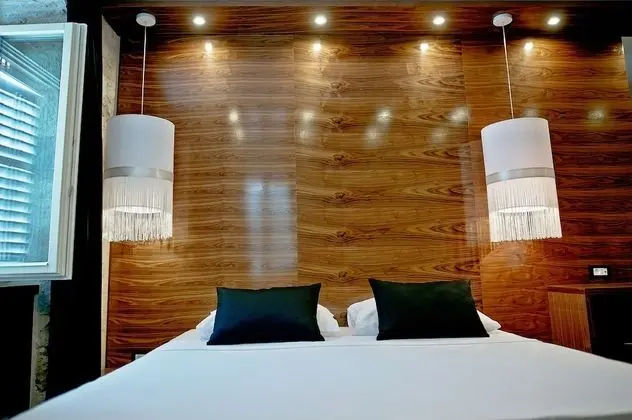 Deluxe Tek Büyük veya İki Ayrı Yataklı Oda