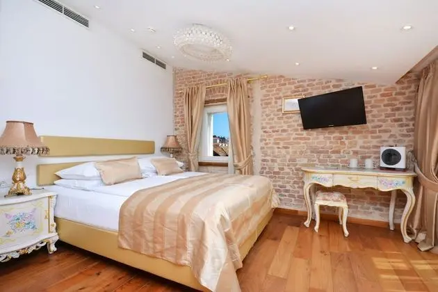 Deluxe Tek Büyük Yataklı Oda, Deniz Manzaralı