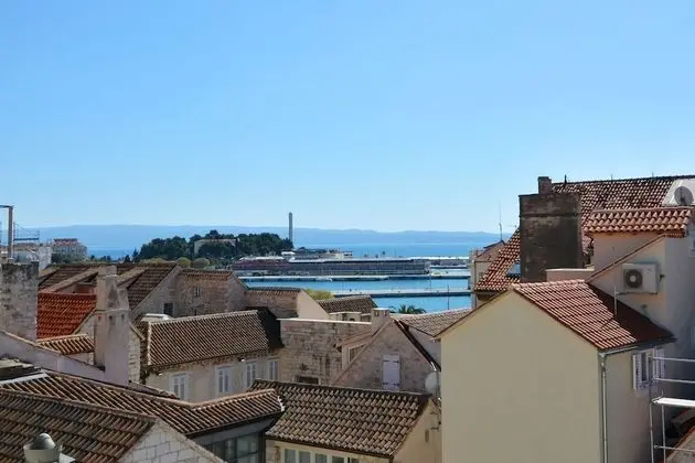 Deluxe Tek Büyük Yataklı Oda, Deniz Manzaralı