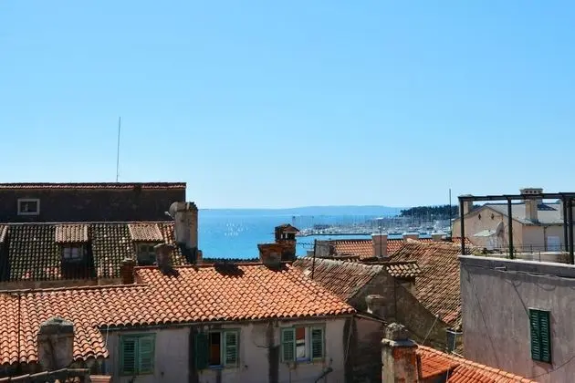 Deluxe Tek Büyük Yataklı Oda, Deniz Manzaralı