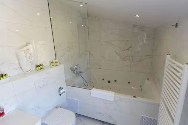 Deluxe Tek Büyük Yataklı Oda, Deniz Manzaralı