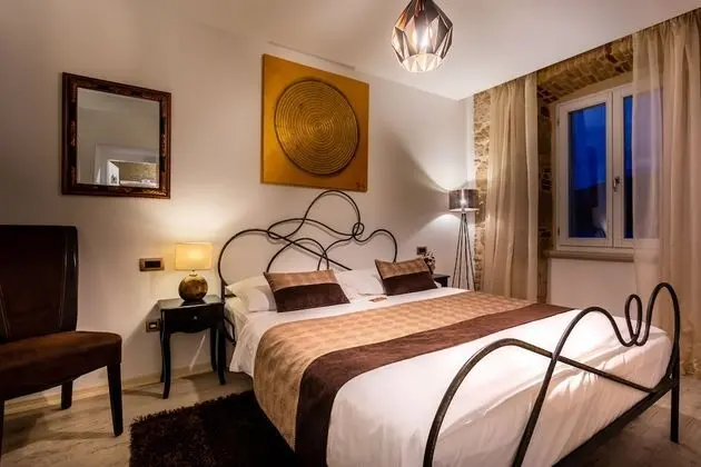 Tek Büyük Yataklı Oda, Balkon, Deniz Manzaralı