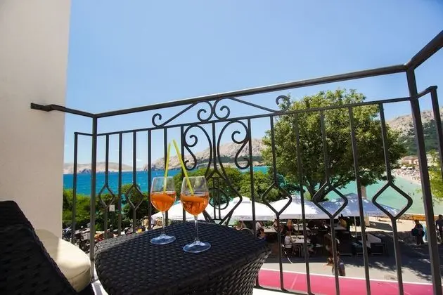 Tek Büyük Yataklı Oda, Balkon, Deniz Manzaralı