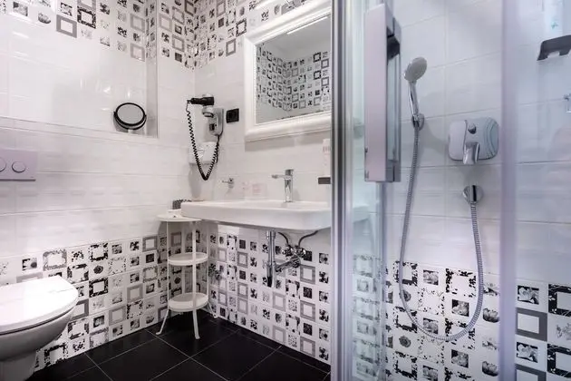 Tek Büyük Yataklı Oda, Deniz Manzaralı