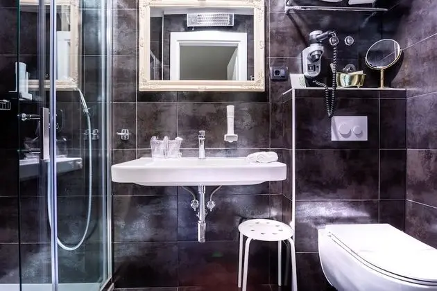 Tek Büyük Yataklı Oda, Deniz Manzaralı