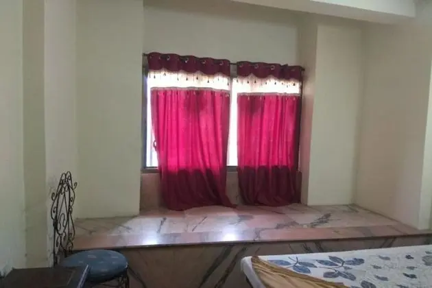 Economy Tek Büyük Yataklı Oda