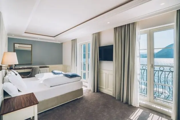 Deluxe Tek Büyük Yataklı Oda, Deniz Manzaralı (WIFI AC)