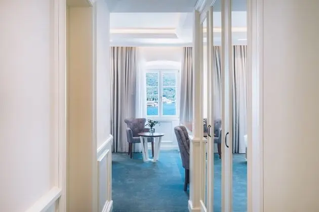 Deluxe Tek Büyük Yataklı Oda, Deniz Manzaralı (WIFI AC)