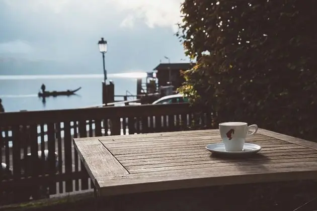 Superior Tek Büyük Yataklı Oda (Lake View, German Twin Beds)