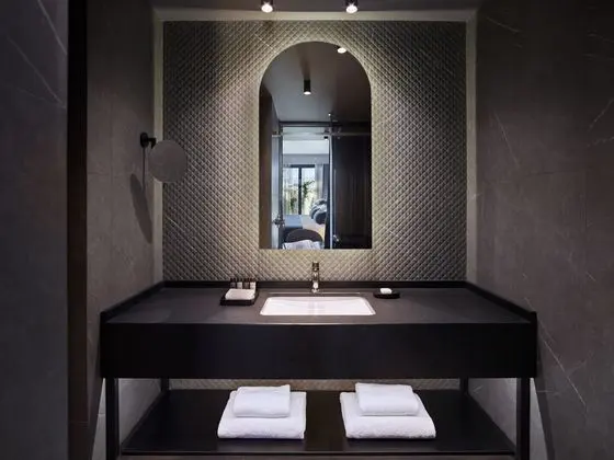 1 Çift Kişilik Veya 2 Tek Kişilik Yatak Superior