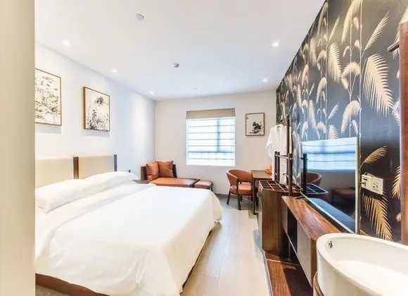 Luxury Oda