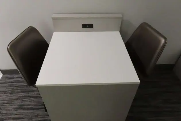 Süit, 1 En Büyük (King) Boy Yatak, Sigara İçilmez, Küçük Mutfak (Shower Only;with Sofabed)