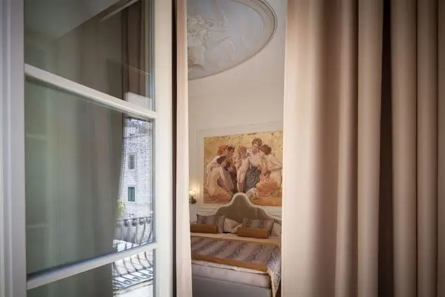 Executive Suite with Balcony
