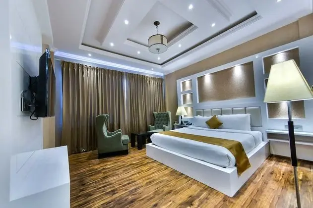 Superior Oda, 1 En Büyük (King) Boy Yatak, Şehir Manzaralı