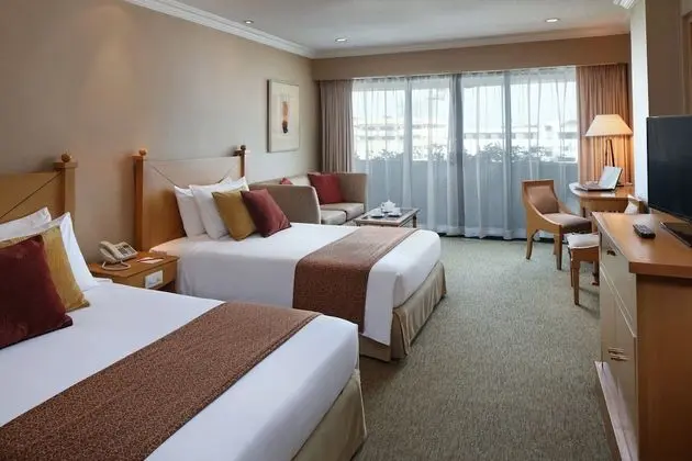 Deluxe Room Twin Beds