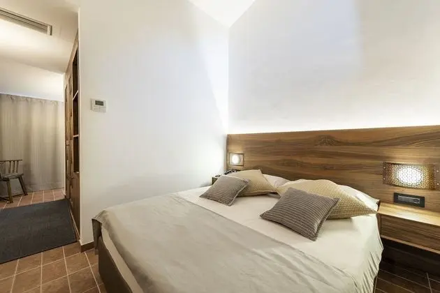 Tek Büyük Yataklı Oda