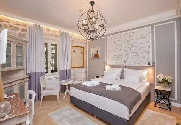 Tek Büyük Yataklı Oda (Double Room 1st floor)