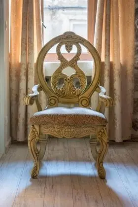 Luxury Oda, 1 Büyük (Queen) Boy Yatak