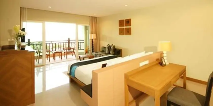 Deluxe Room with Garden View