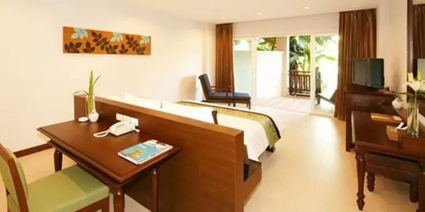 Deluxe Room with Garden View